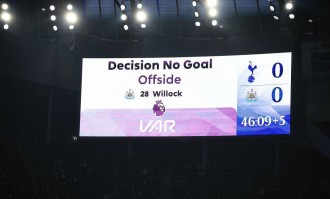 为什么英超球队在欧冠中似乎如此轻松：五个原因解码