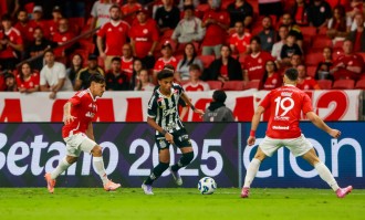 震撼！若日尼奥在巴西首季实现双冠梦想，背后隐藏了哪些不为人知的训练秘密？